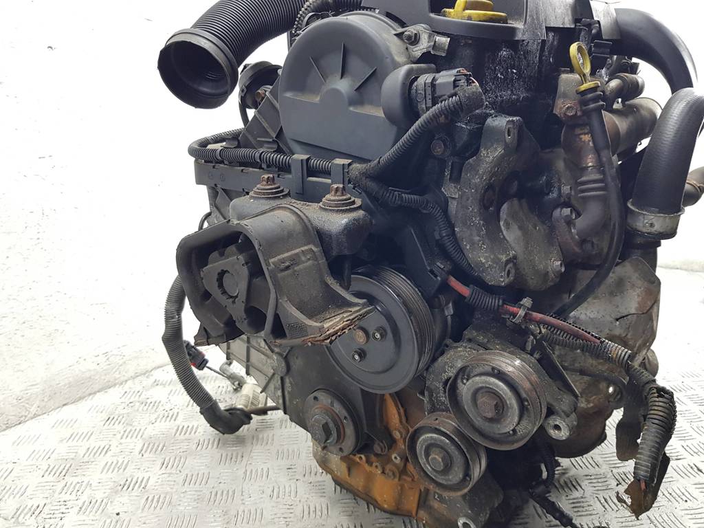 Двигатель (ДВС) Opel Combo C купить в России