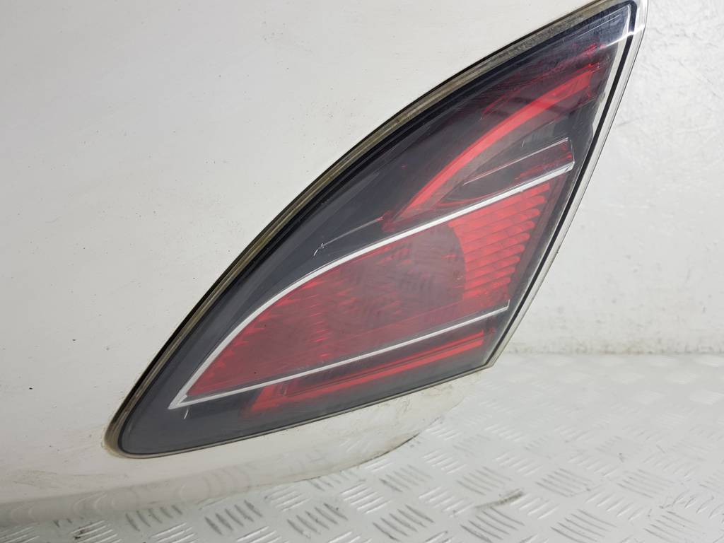 Фонарь крышки багажника правый Mazda 6 GH купить в России