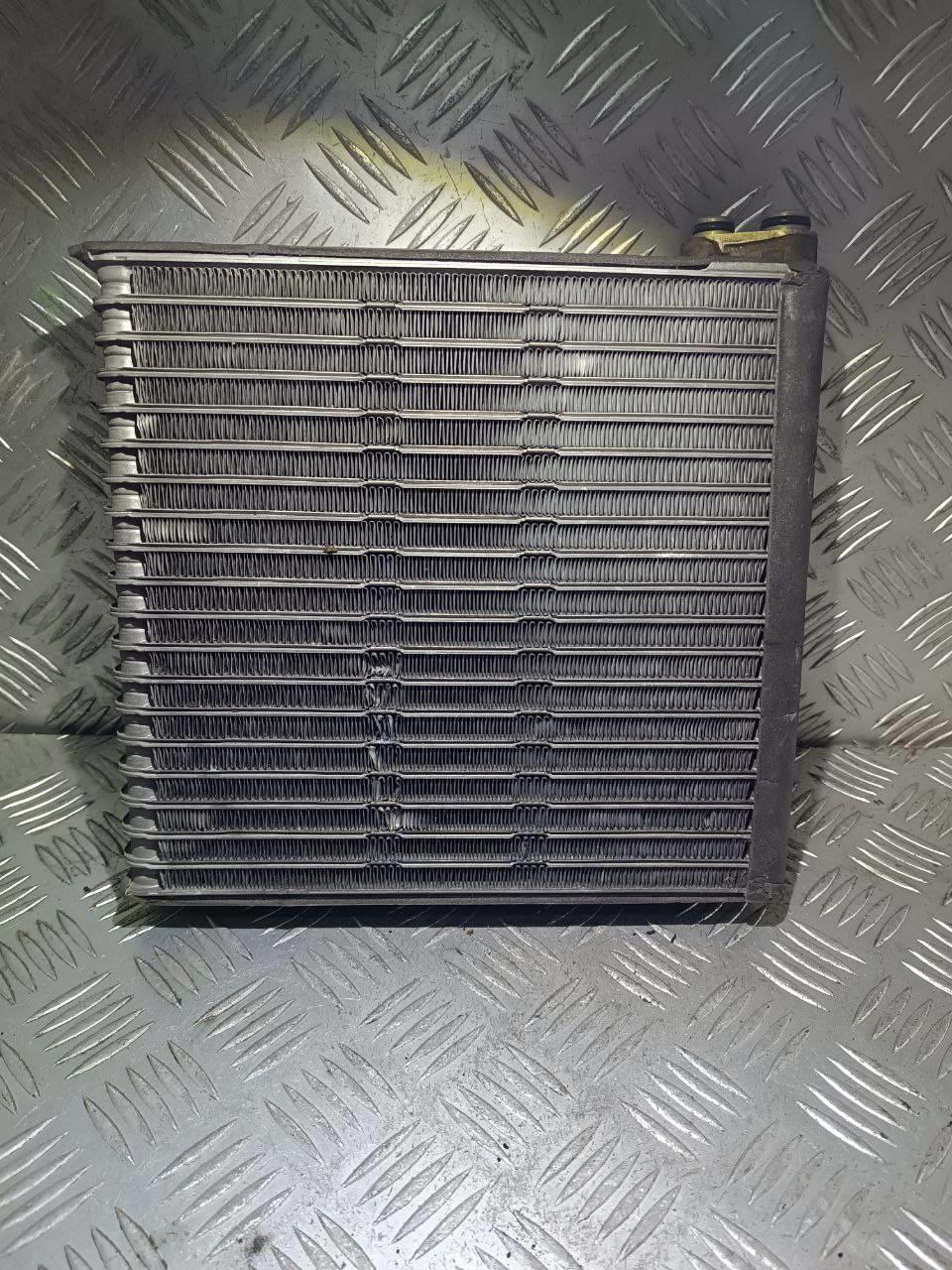 Радиатор кондиционера - Audi A6 C5 (1997-2004)