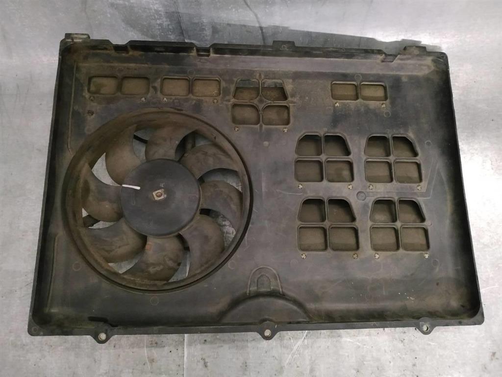 Вентилятор радиатора основного - Audi 100 C4 (1991-1994)