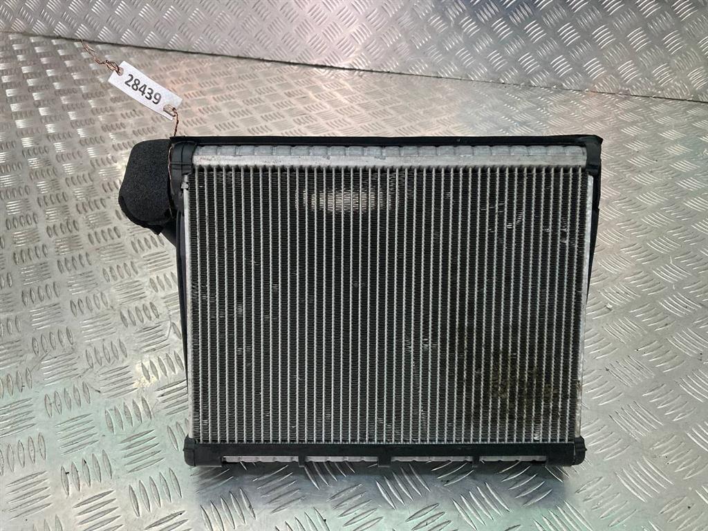 Радиатор кондиционера - Audi A6 C6 (2004-2011)